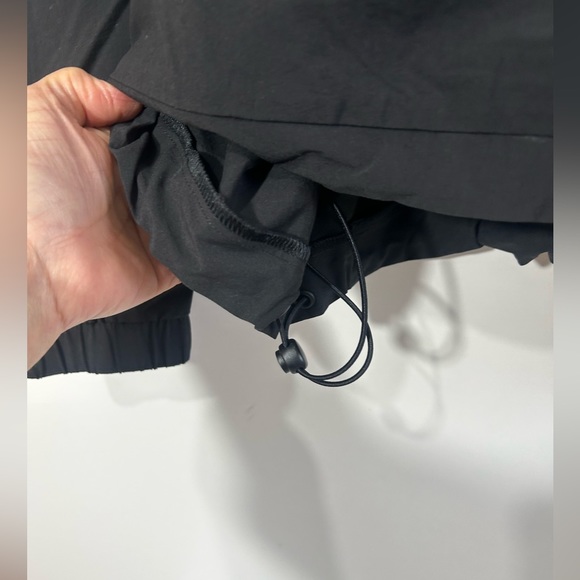 NWT GAP WIND BREAKER TOP HALF ZIPPER FRONT POCKETS ELASTIC WAIST LINE SIZE SMALL - Picture 8 of 9